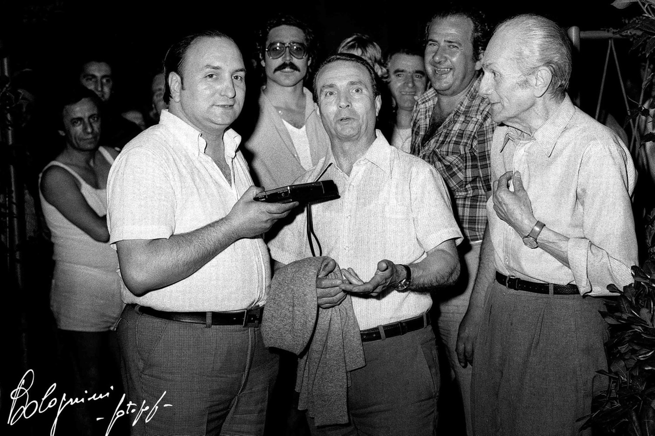 Il padre Vittorio Rossi intervistato dopo la finale mundial (foto Bolognini)