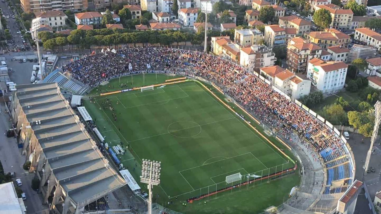 L’Arena Garibaldi in una veduta aerea (foto d’archivio)