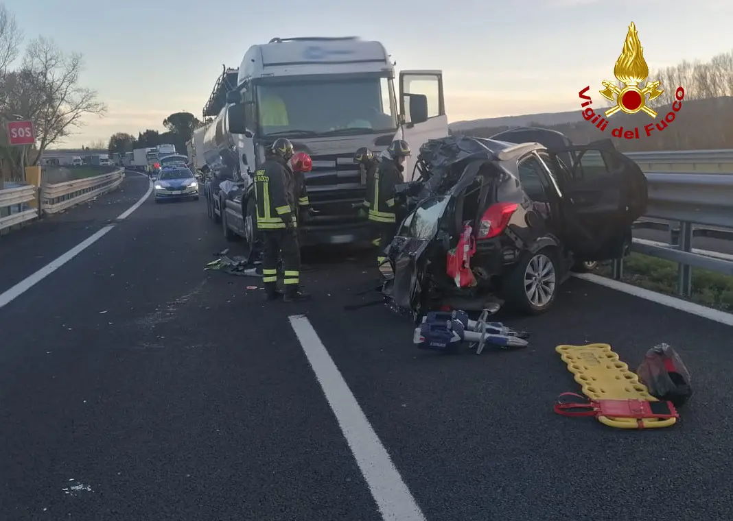 Schianto Sull’A1, Due Feriti Gravi. Lunghe Code Dopo L’incidente