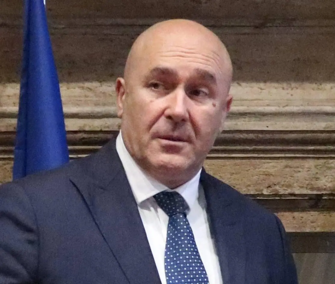 Il sindaco Bandecchi dal ministro: "Contento di non mettere la firma"