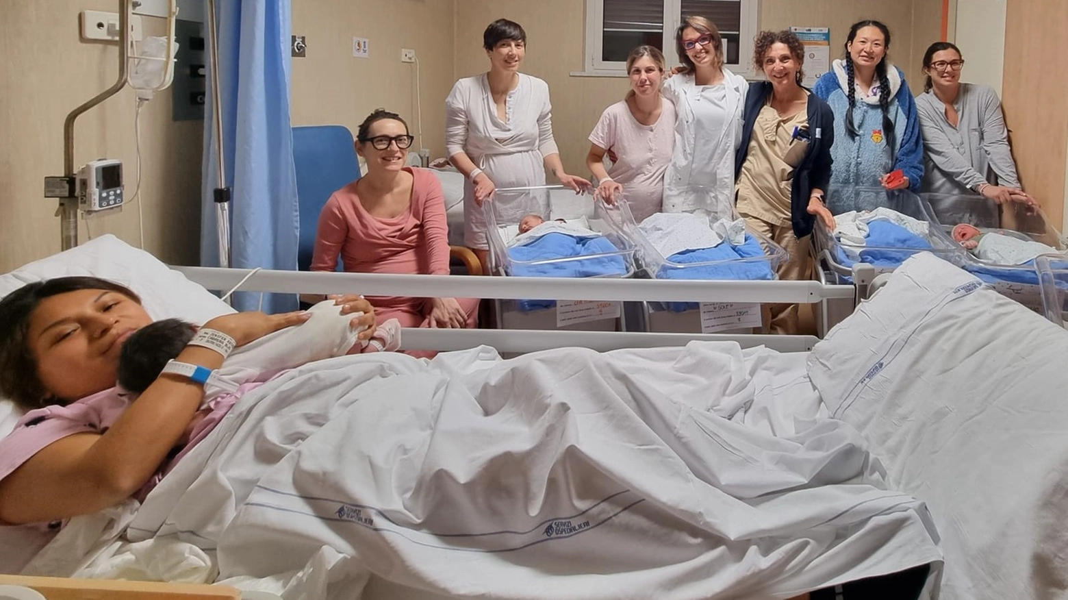 Foto di gruppo all'ospedale di Livorno