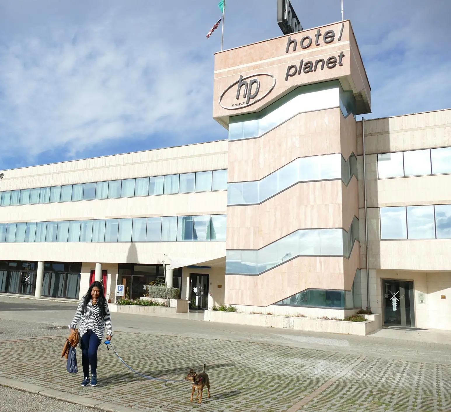 L hotel Planet si arrende. L azienda in liquidazione