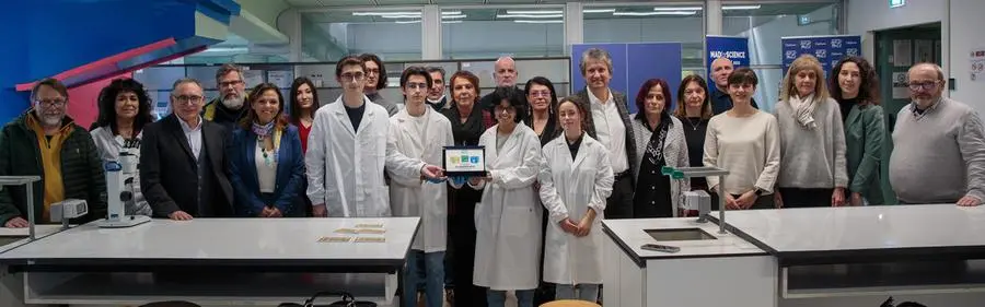 Gli studenti vincono un concorso di scienze. Così possono aprire un laboratorio a scuola