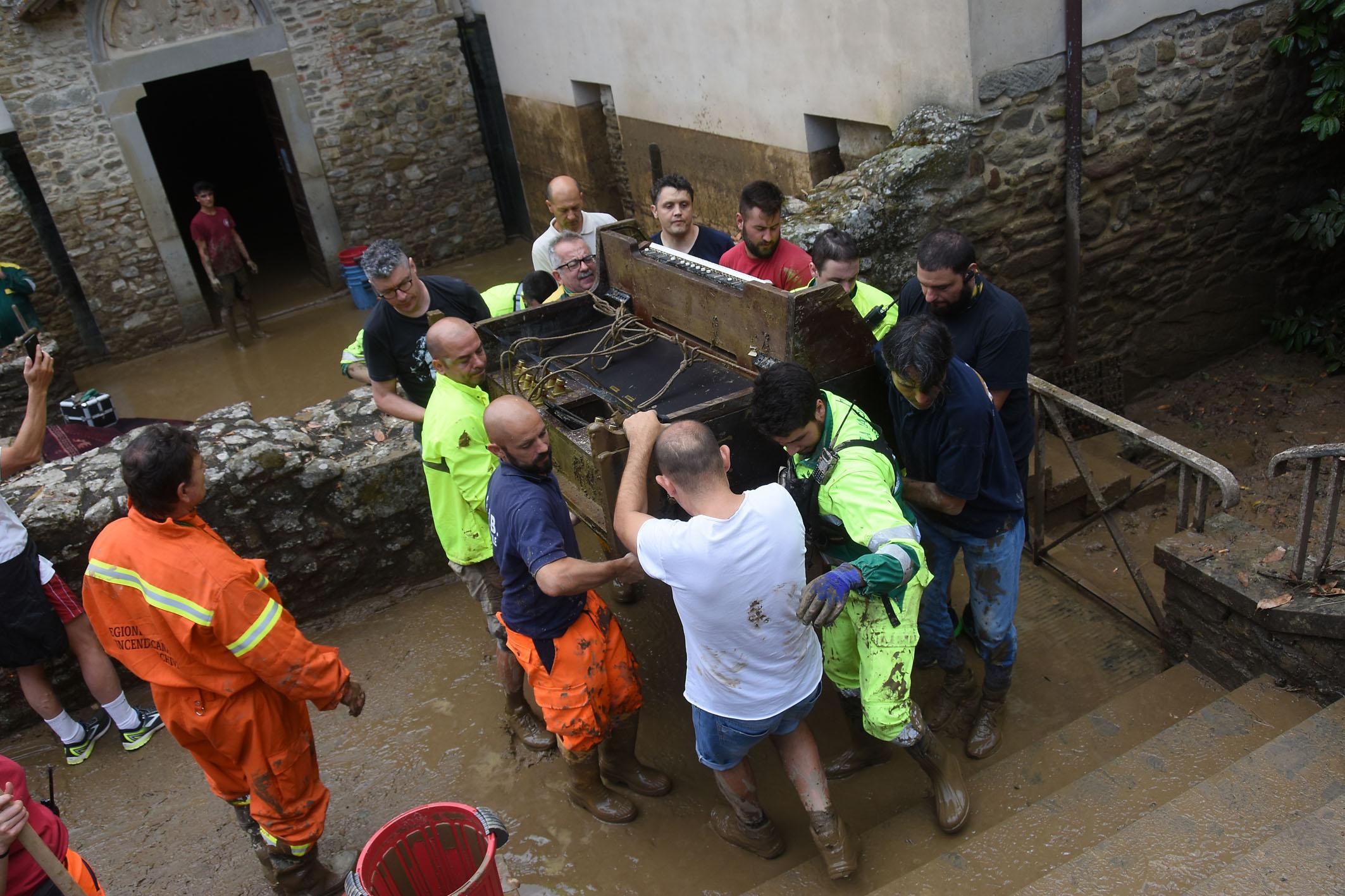 Pieve Allagata Al Bagnoro In Azione Gli Angeli Del Fango FOTO