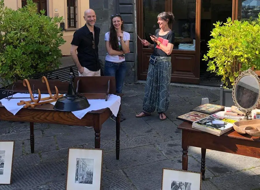 Mercatino vintage in piazza Medicea