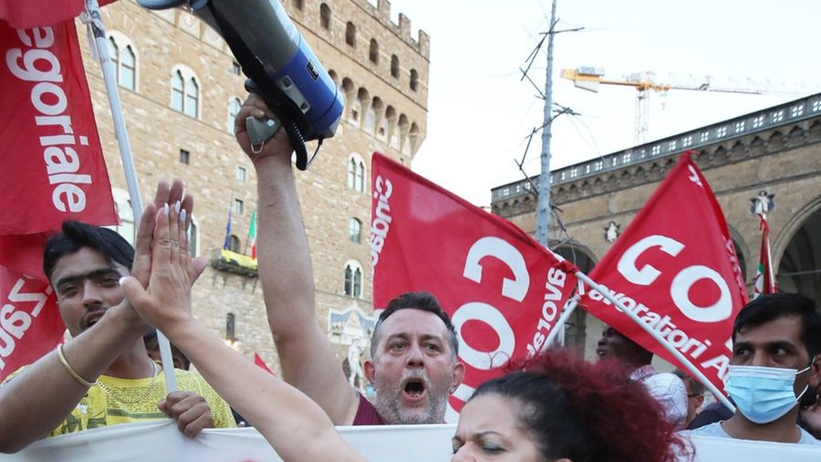 Una manifestazione dei lavoratori della Bekaert