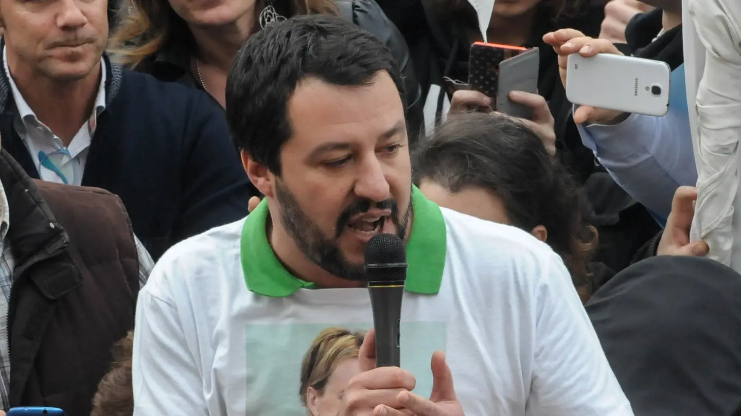 Contestarono Matteo Salvini a Viareggio, in 27 a processo