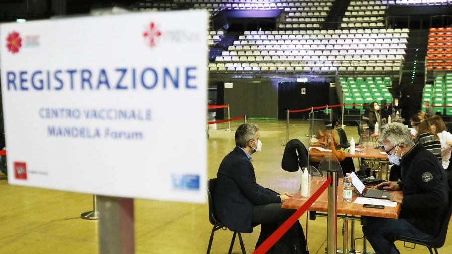 Il centro vaccinale del Mandela Forum