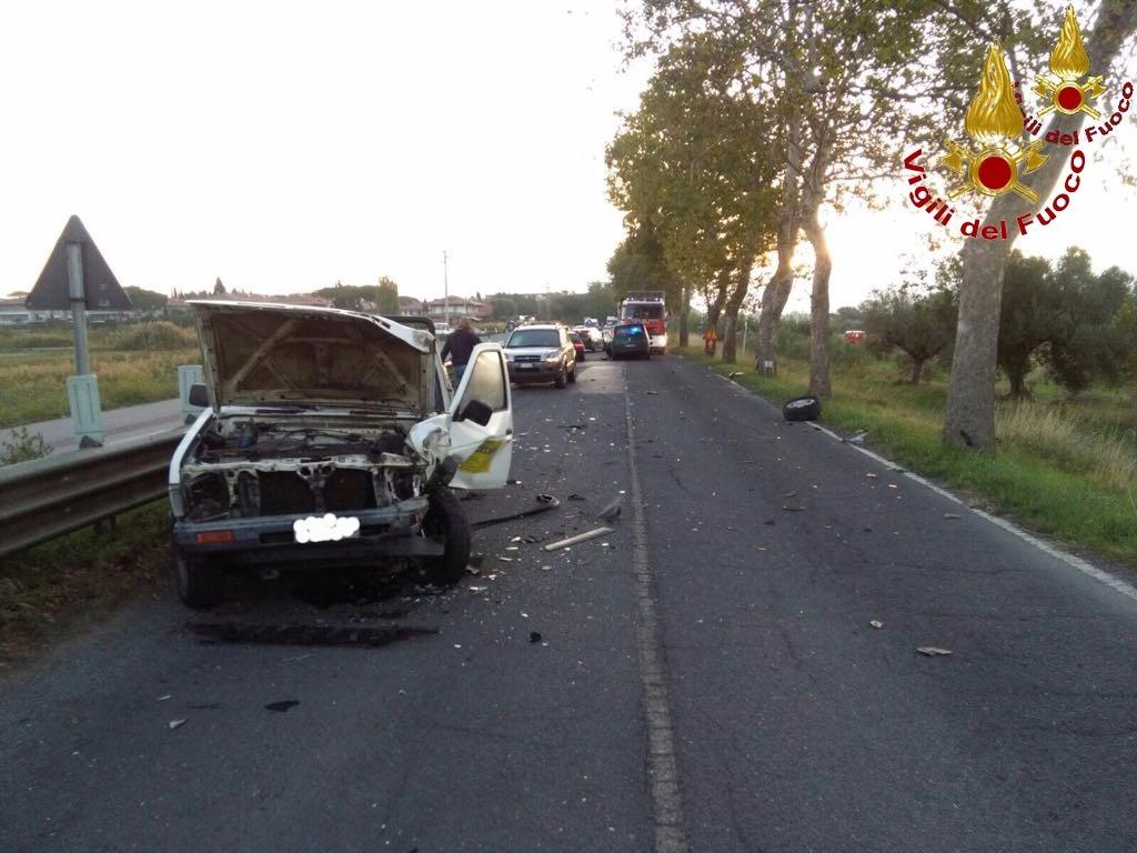 Incidente Stradale, Coinvolte Tre Auto / FOTO