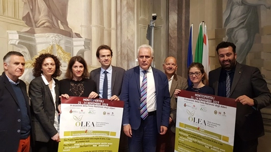 La presentazione della rassegna dedicata all'olio