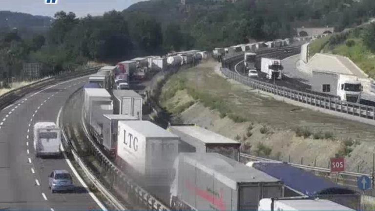 il traffico in tilt sulla A1