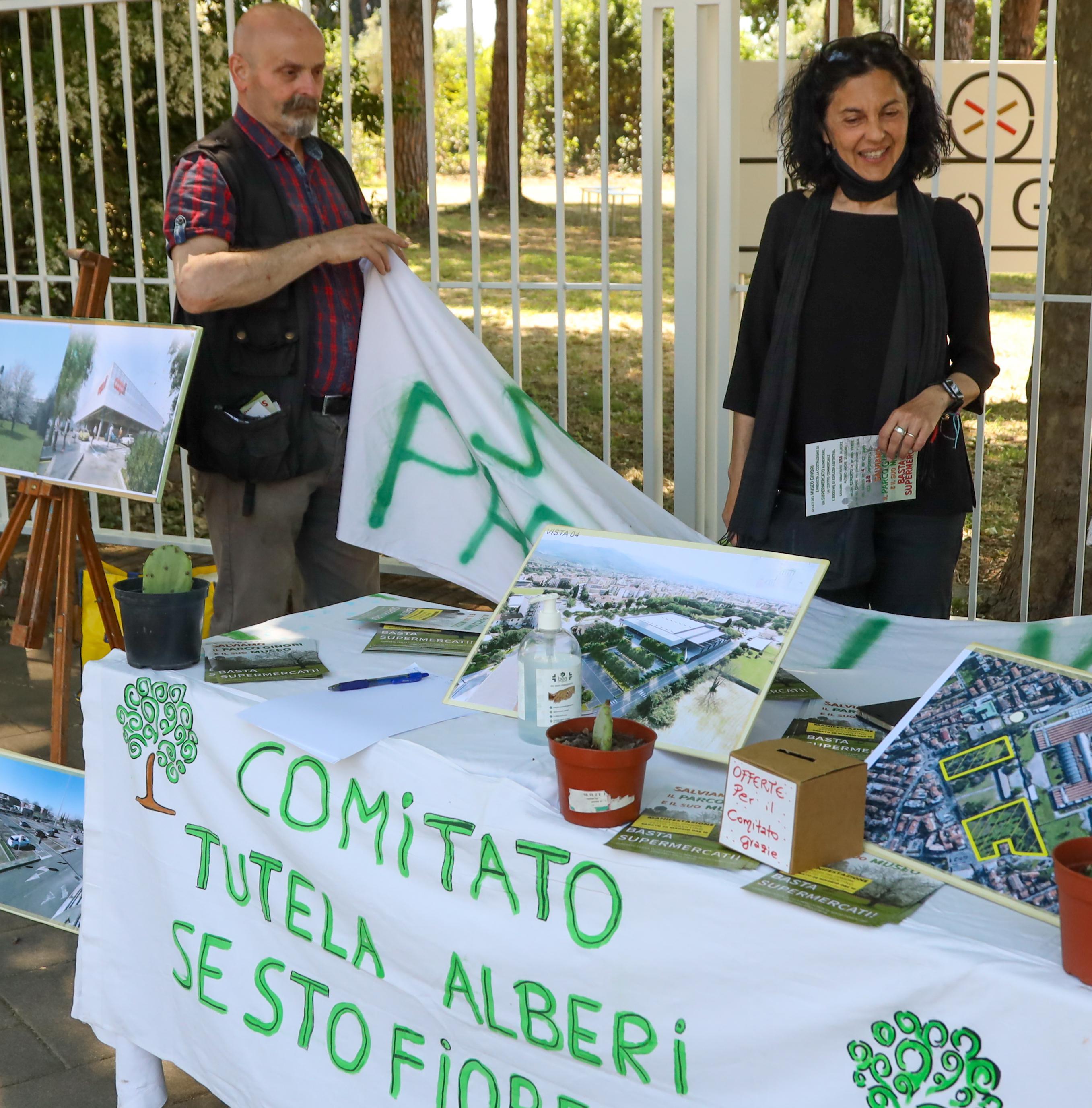 Due Pini Rasi Al Suolo La Rabbia Dei Residenti "Erano Sani E Bellissimi"