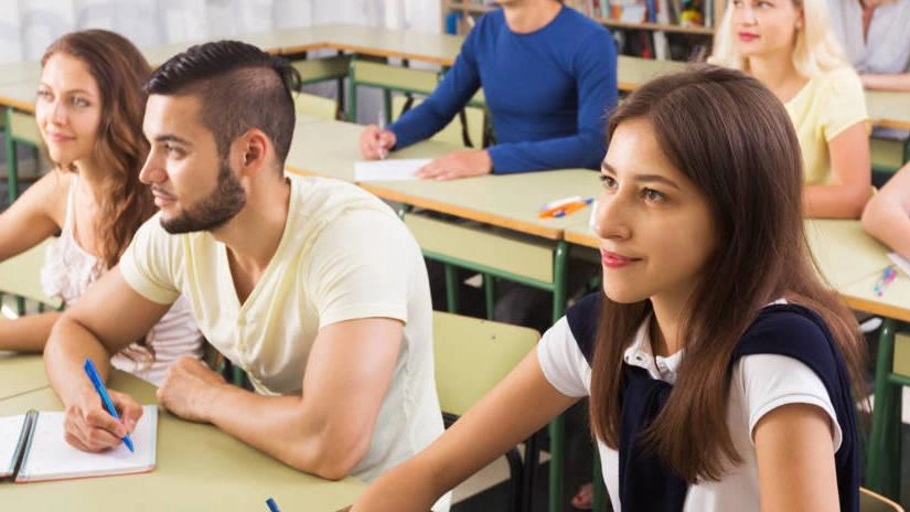 Scuola, parte la corsa al posto fisso. Oltre 800 iscritti al maxi concorso