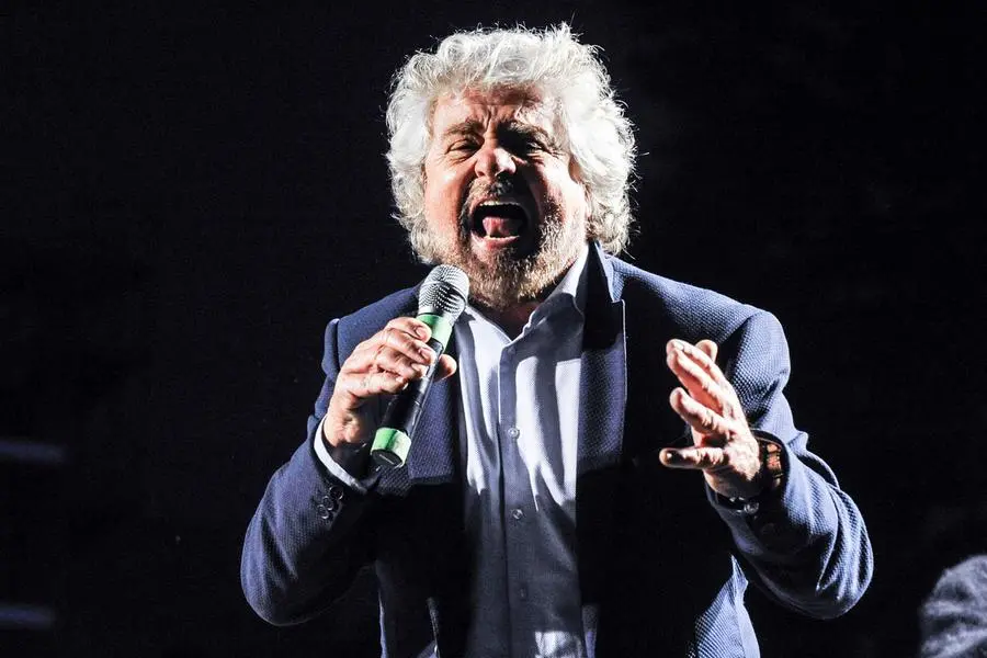 Beppe Grillo indagato, sotto la lente contratti pubblicitari. Perquisizioni della Gdf