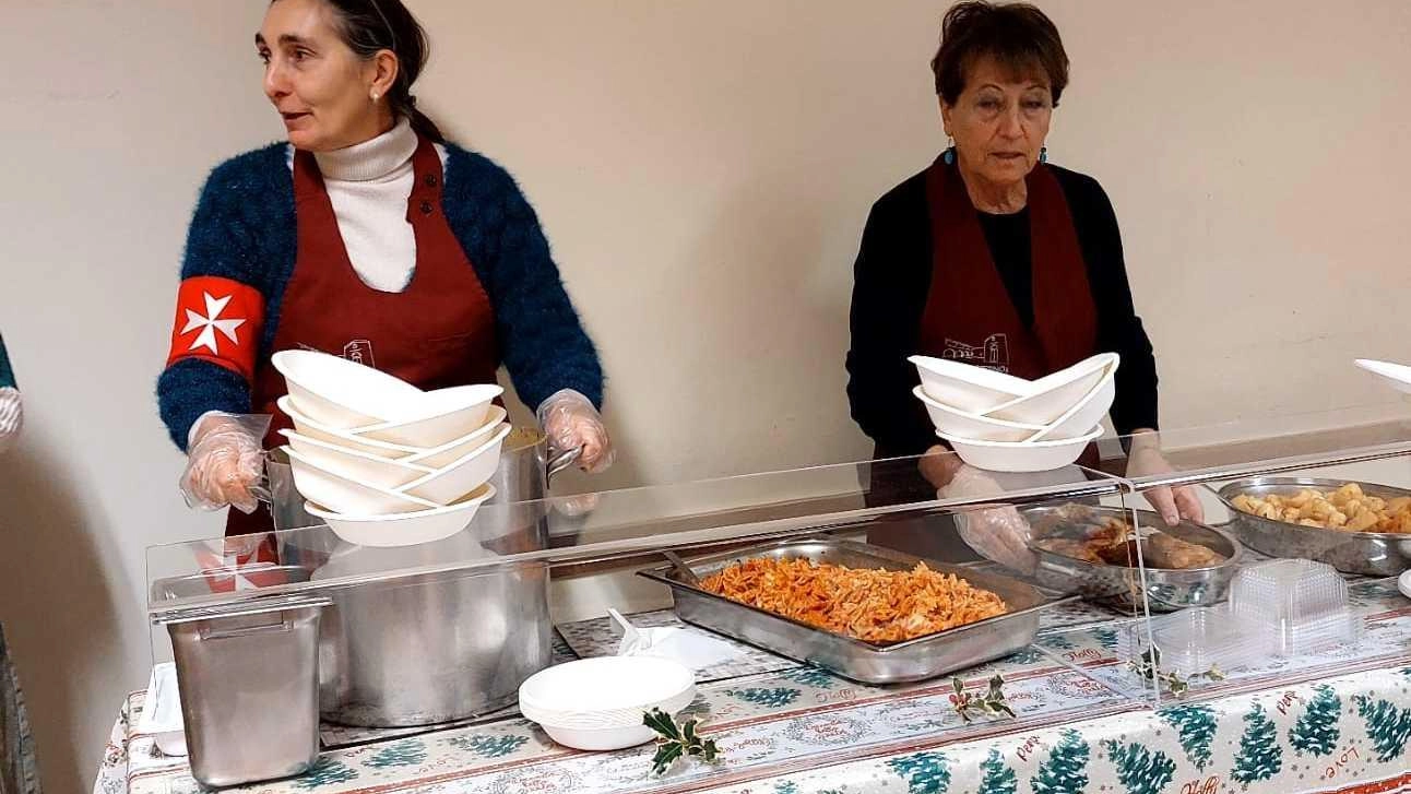 Il Natale alla mensa. Suor Nevia: "Povertà in aumento, tante famiglie in difficoltà"