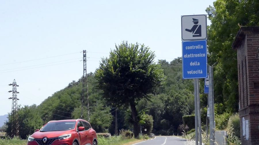 Il misuratore di velocità che si trova lungo la provinciale del Morianese, a San Quirico