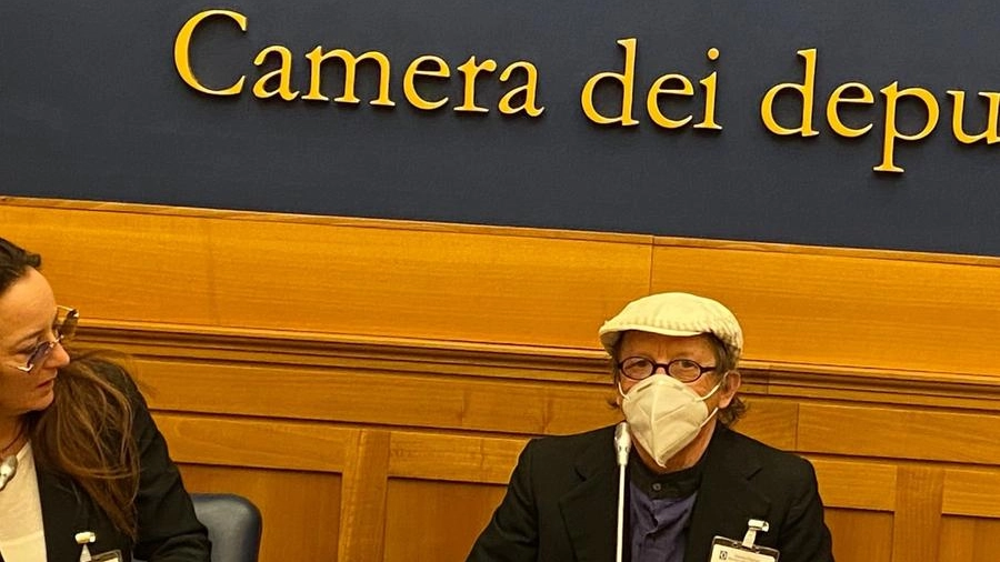 Paolo Bedini alla Camera dei deputati durante la presentazione del progetto