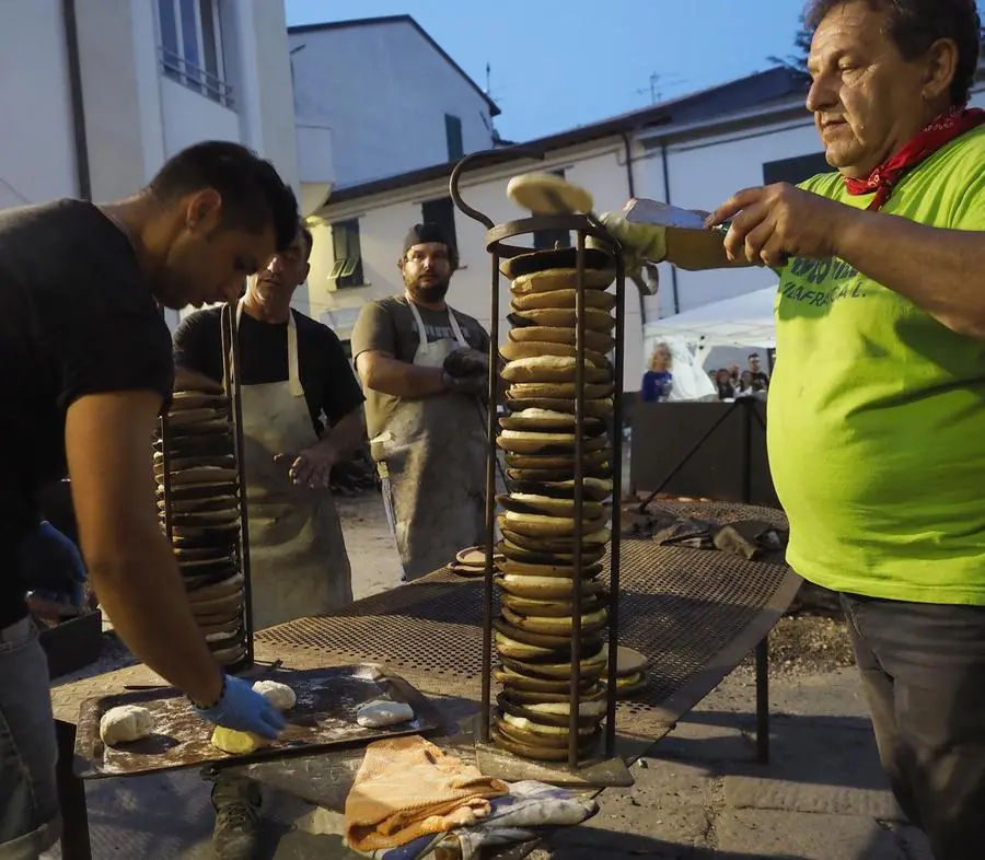 Villafranca, festa di San Giovanni Torna la sagra delle focaccette