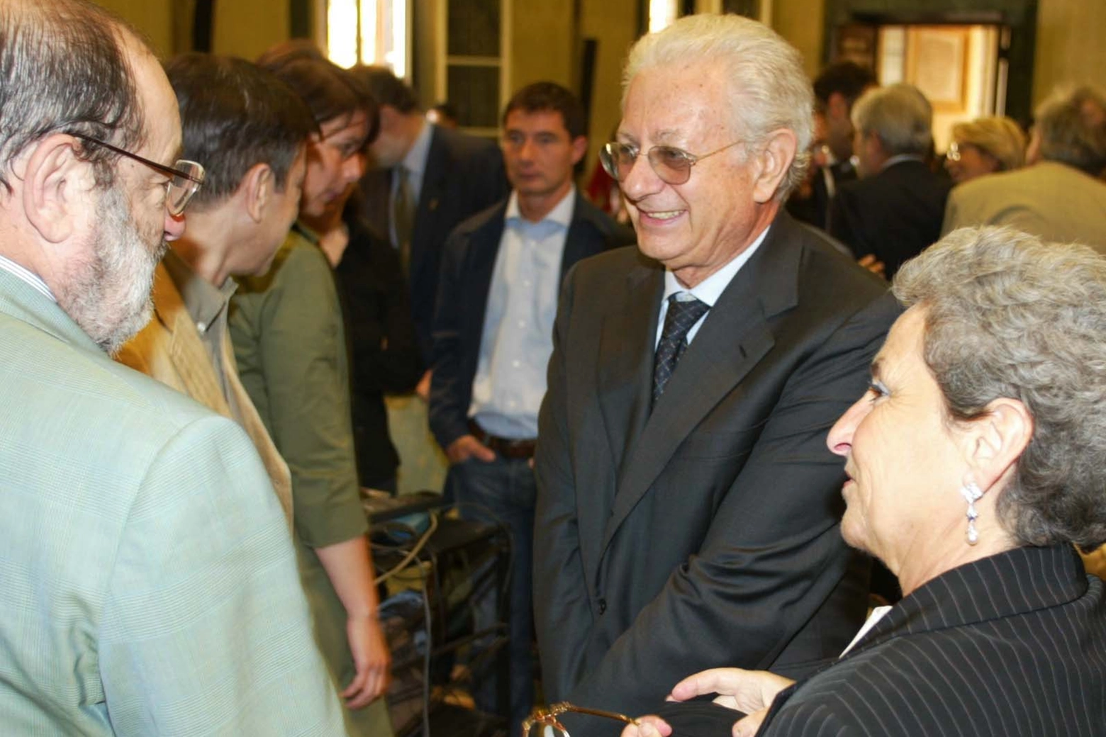 L'ex ministro Luigi Berlinguer durante una visita all'università di Siena
