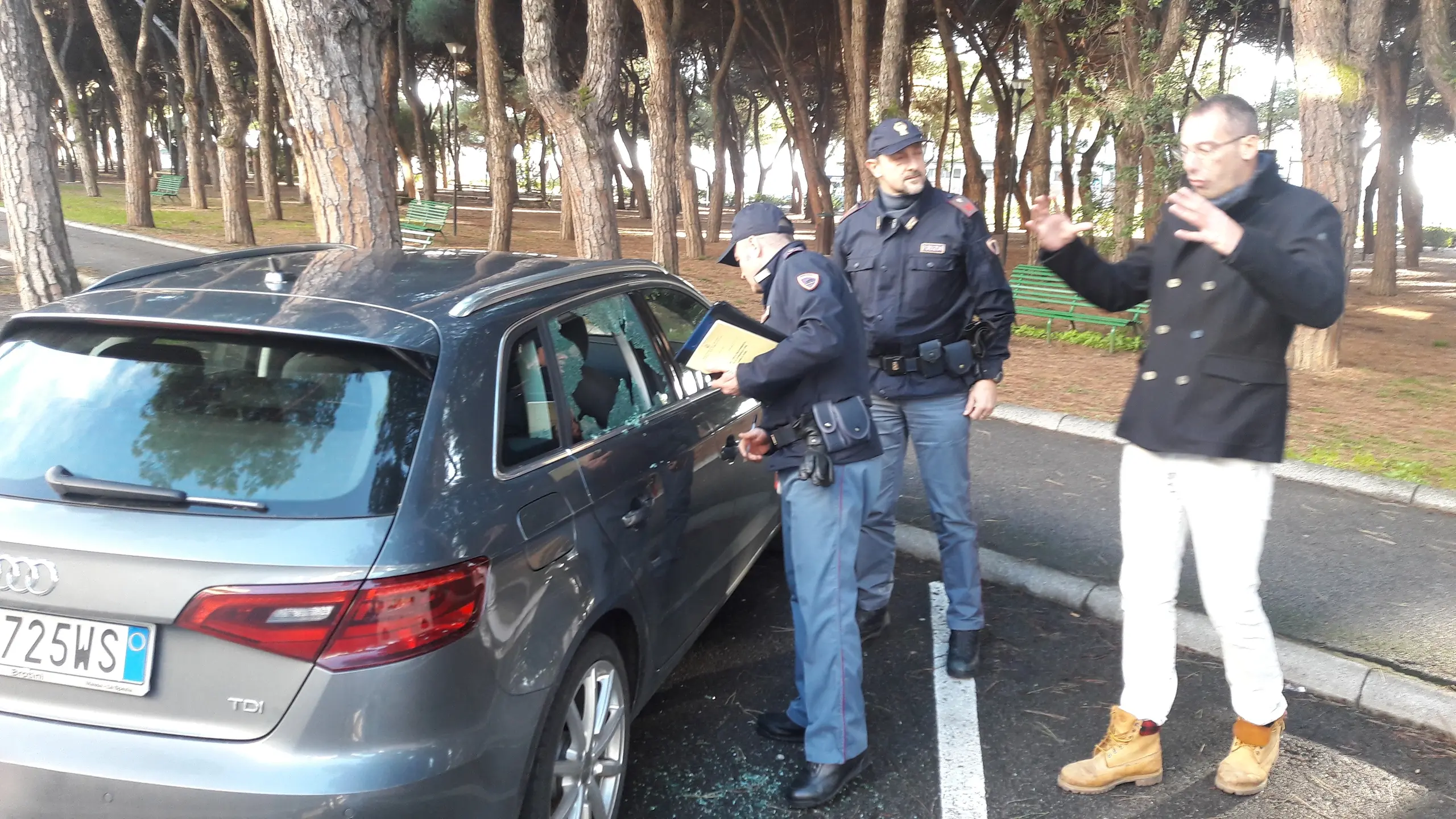 Raid contro le auto di lusso