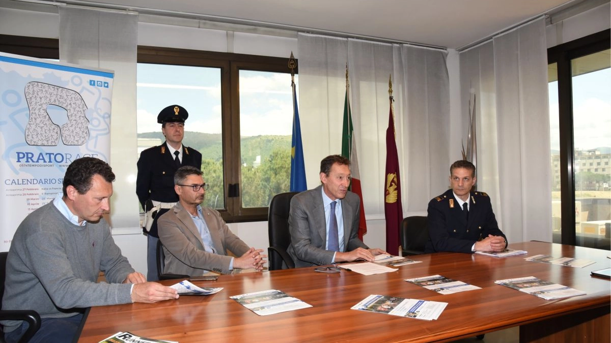 La presentazione del trofeo (foto Regalami un sorriso onlus)