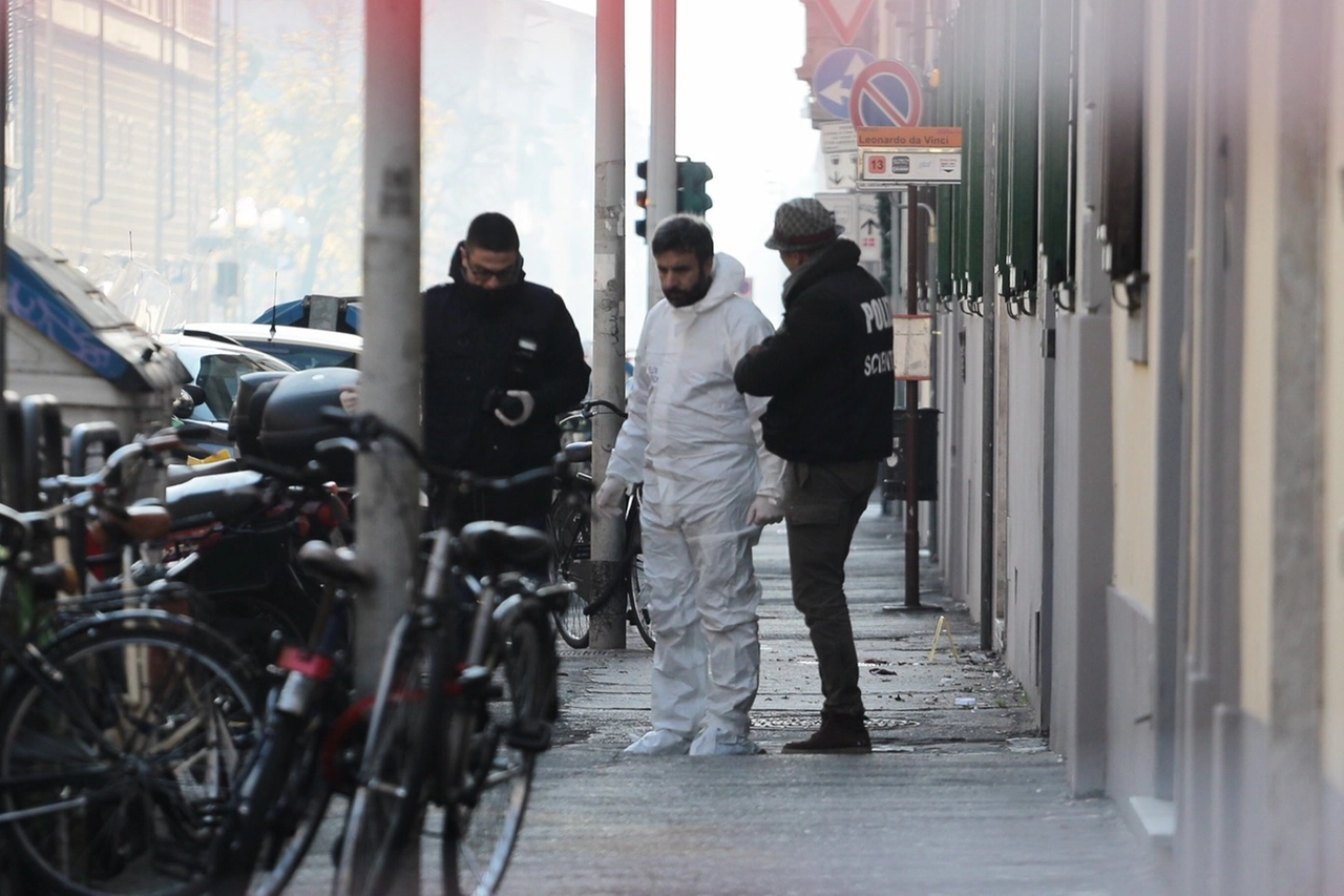 Ordigno in via Leonardo Da Vinci, il sopralluogo dopo l'esplosione (foto Giuseppe Cabras/N