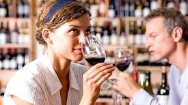 Vino, boom di enoteche (in rosa) nella provincia di Pisa