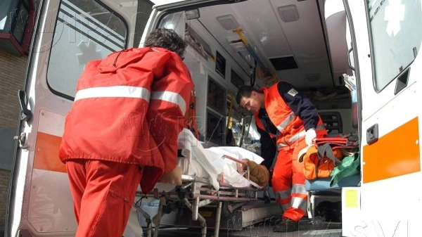 L'operaio è stato trasportato al San Gerardo