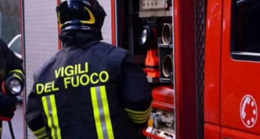 Livorno, incendio in un appartamento in via Adolfo Tommasi