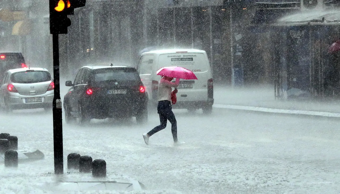 Maltempo: Lucca, allerta meteo arancione