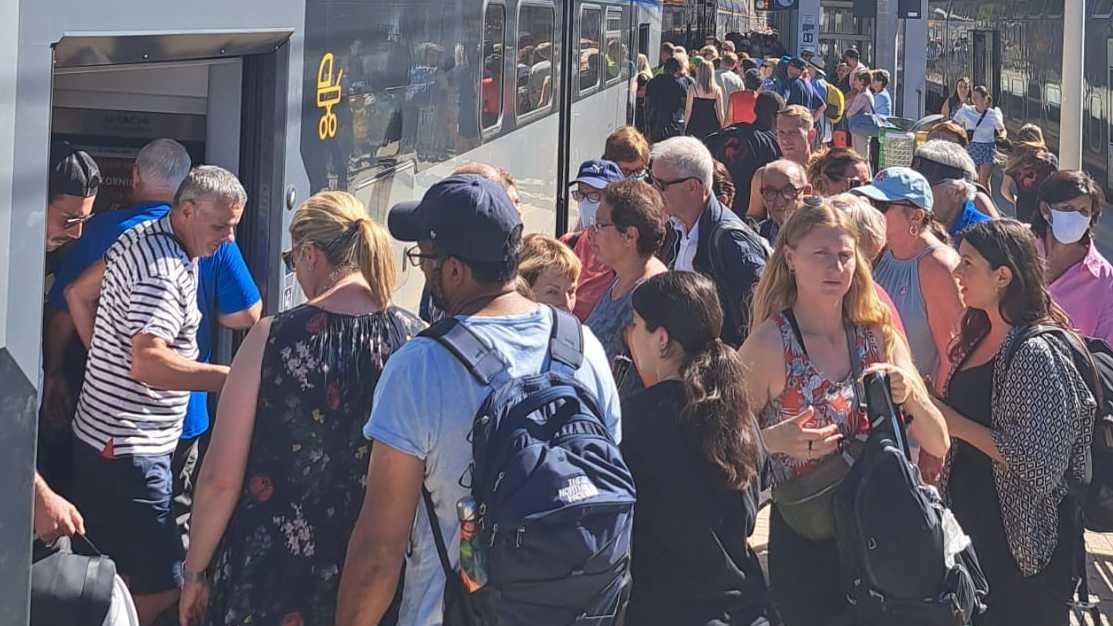 Cinque Terre Express. Via libera della Regione agli aumenti tariffari. Sconti per i residenti