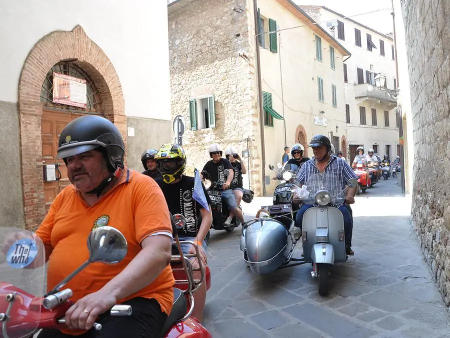 Raduno delle intramontabili ’Vespe’ Piaggio