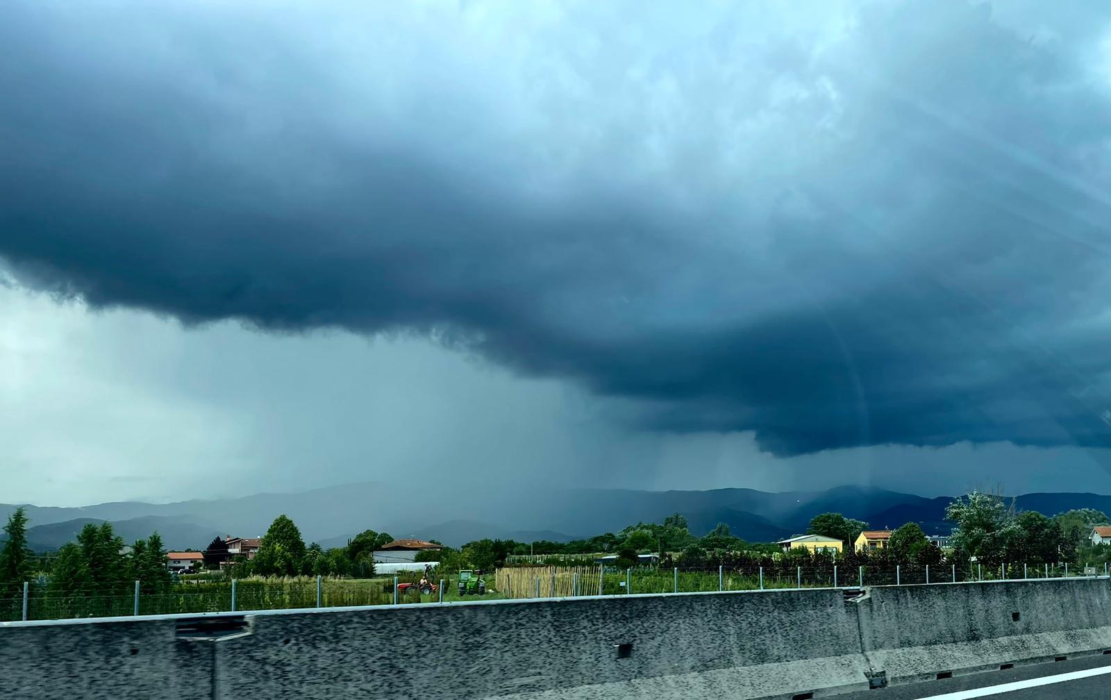 Meteo Toscana, Brevi E Intensi Temporali In Un Sabato Di Allerta Gialla