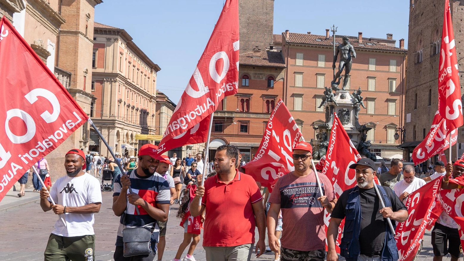 Docenti e famiglie in piazza  “Serve subito una svolta“