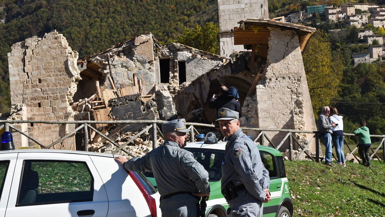 Ovunque immagini di chiese e pievi sconvolte