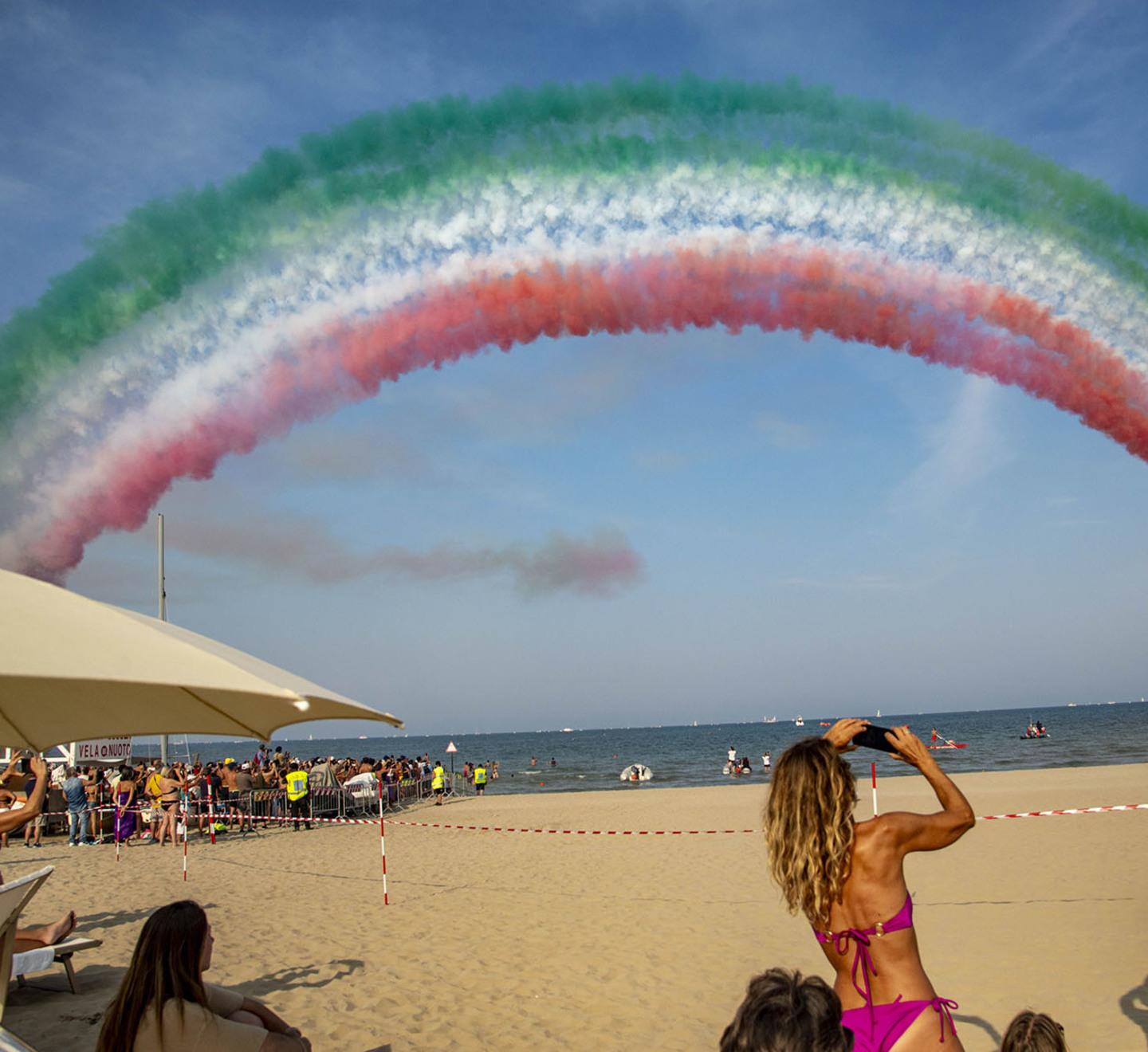 L'esibizione delle Frecce Tricolori a Pisa deve essere annullata