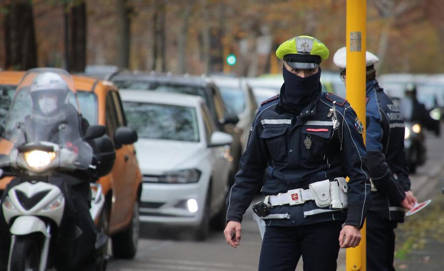 Castelnuovo Magra In Per Un Solo Posto Di Vigile Urbano