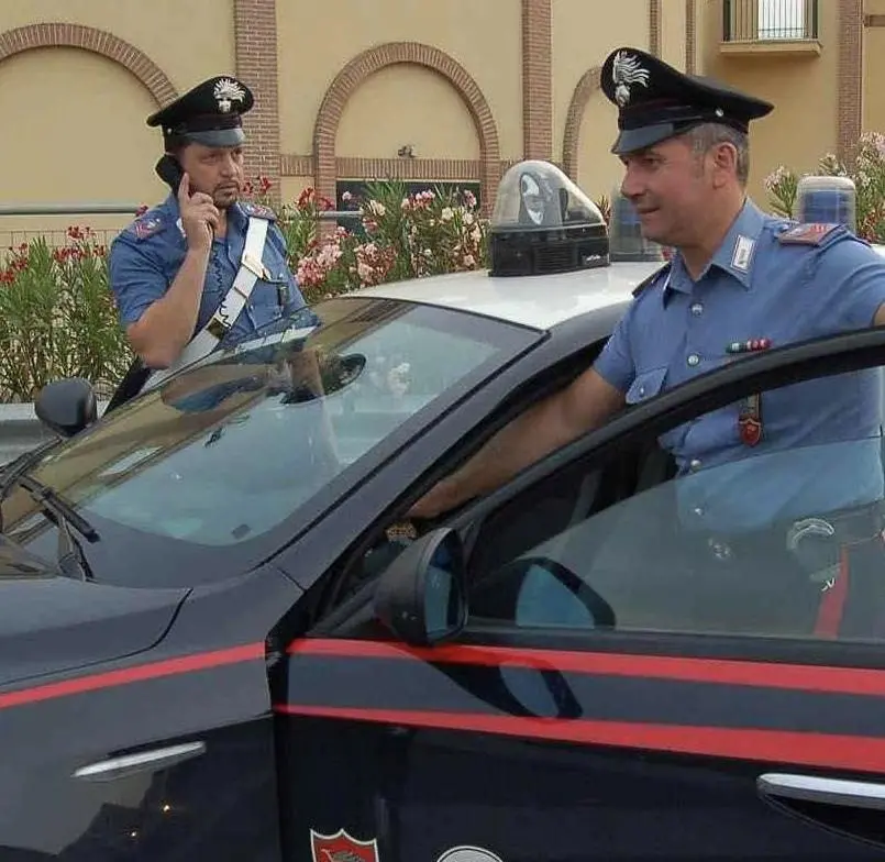 Due truffatori incastrati dai carabinieri a Bibbiena: Blitz dei carabinieri