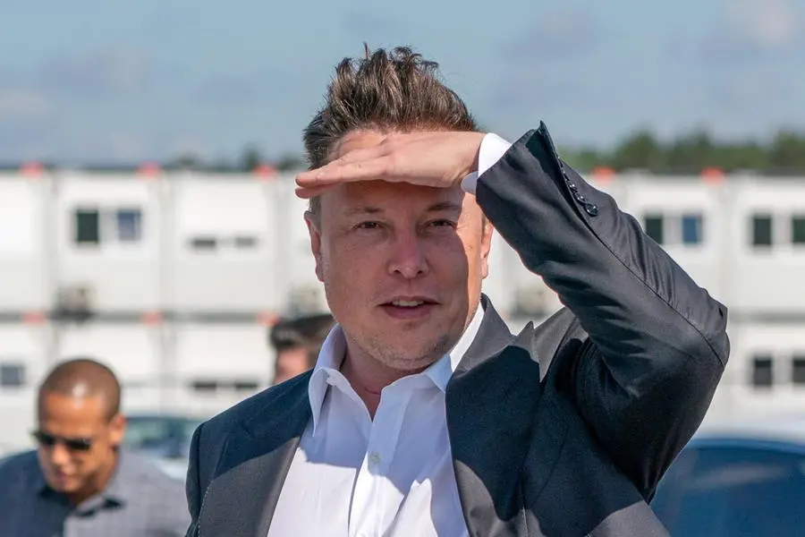 Elon Musk: la Tesla ora acquistabile anche con i Bitcoin