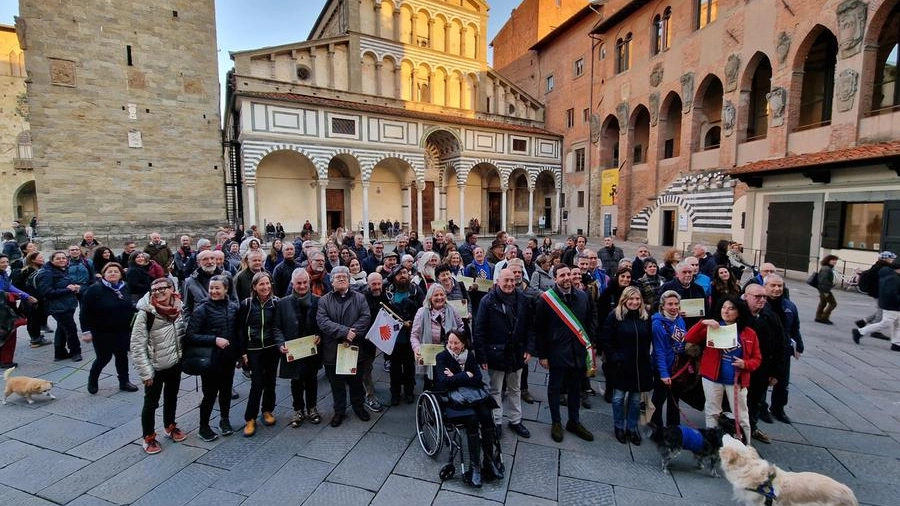 Città patria dei pellegrini  "In centinaia al raduno"    