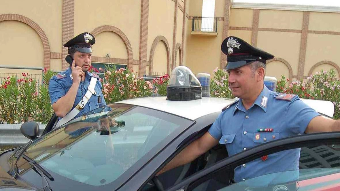 Due donne denunciate per furto da 30mila euro in gioielleria a Cecina