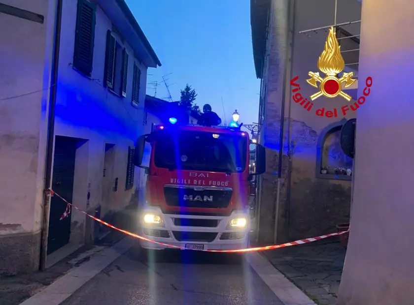 Incendio a Montespertoli, evacuate tre famiglie