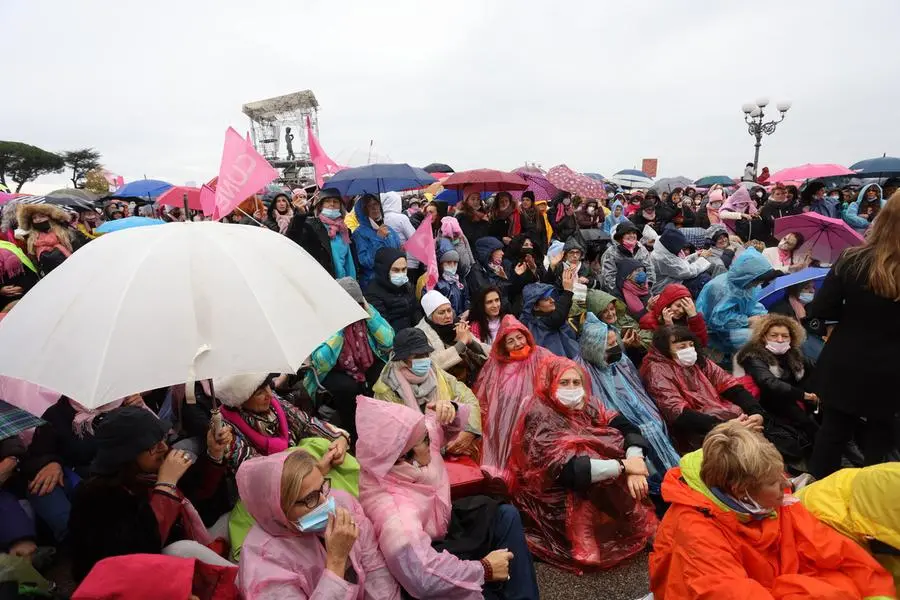 "Venere vincerà", migliaia di donne manifestano al Piazzale Michelangelo