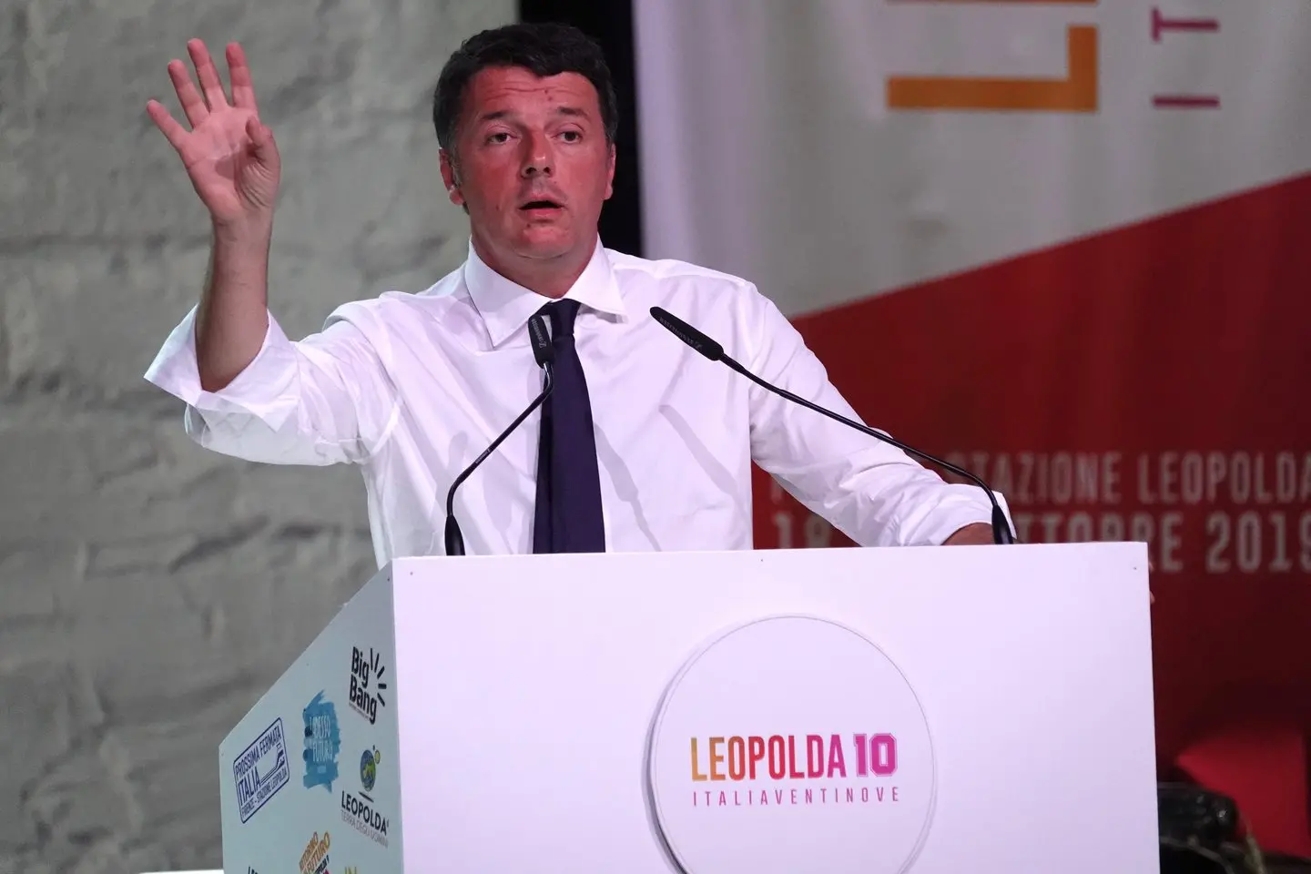 Leopolda, Renzi apre ai moderati delusi: "Noi riformisti e liberali"