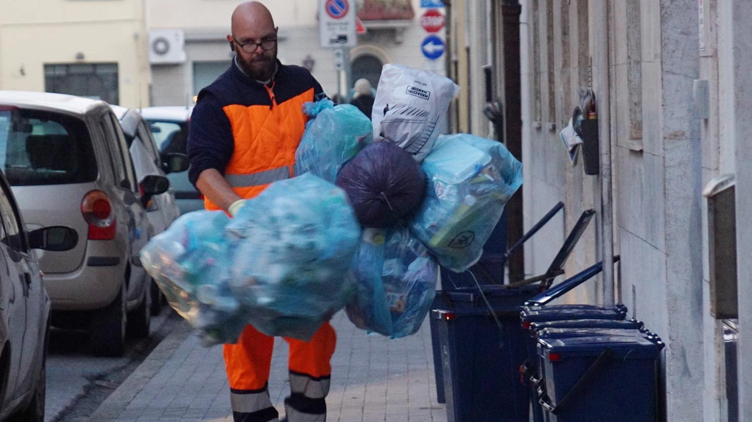 Porta a porta, inizia la sostituzione dei cassonetti Hera nel Quartiere 4