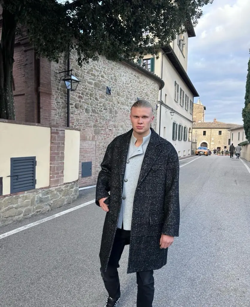 Un bomber di moda: Erling Haaland da Brunello Cucinelli