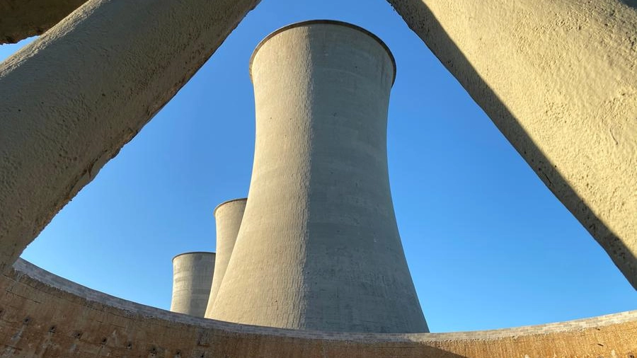 Larderello, in scena in una torre refrigerante dismessa il secondo viaggio di 'Attraversamenti Danteschi', dedicato ai versi immortali del Sommo Poeta.