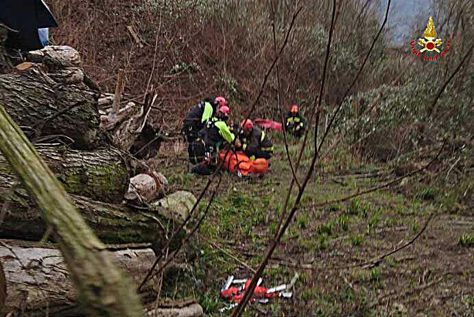 Colto Da Infarto Durante La "posta", Cacciatore Salvato Dagli Amici / VIDEO