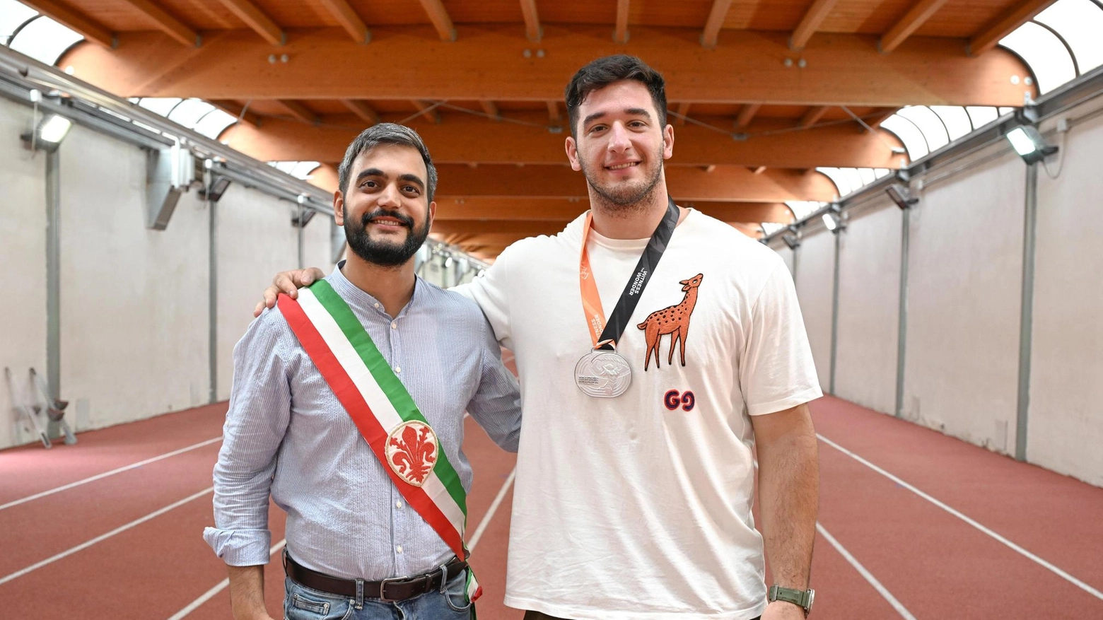 Fabbri inaugura la pista al coperto dello stadio di atletica Ridolfi. Investimento da 250mila euro