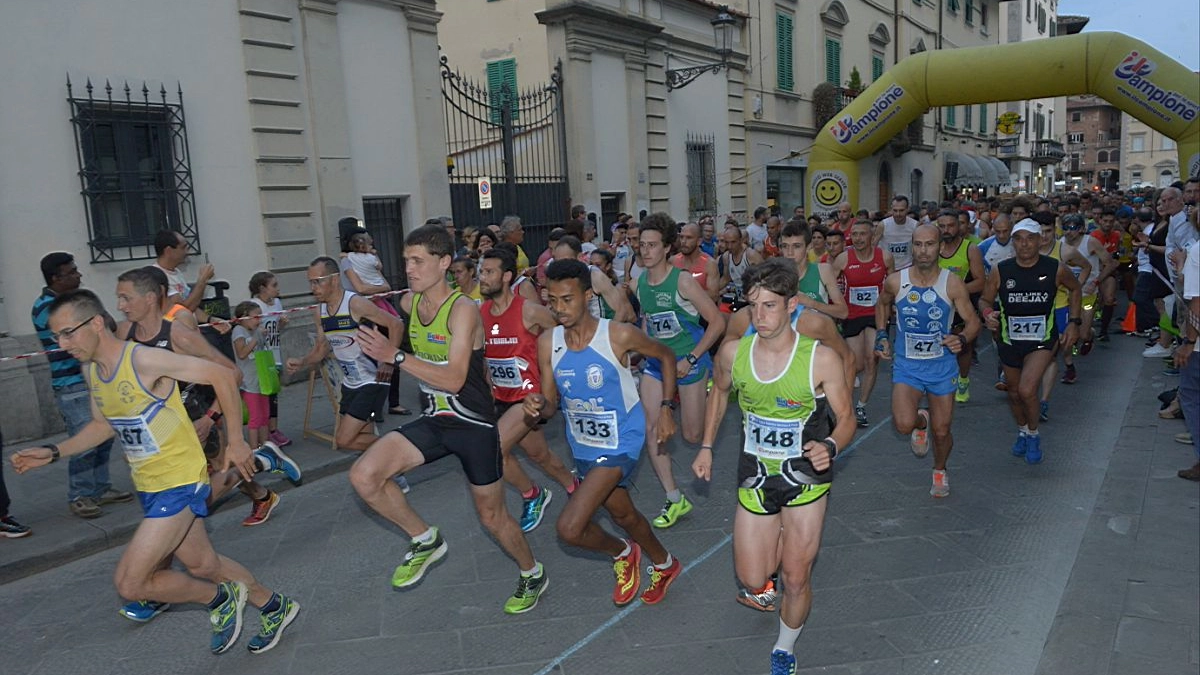 Il trofeo della Questura (foto Regalami un sorriso onlus)